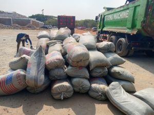 Social-Cocoa-Smuggling-4-565x424